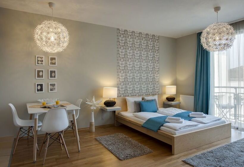 Студия Superior, Central Passage Apartments By Vagabond