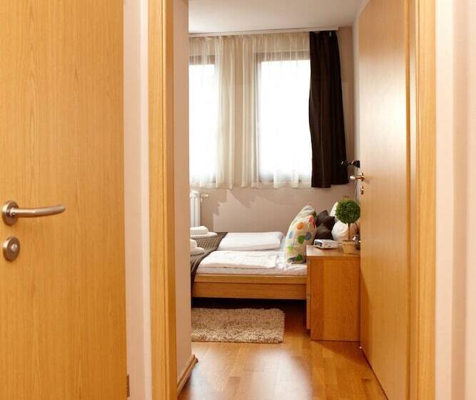 Апартаменты 1 Спальня, Central Passage Apartments By Vagabond