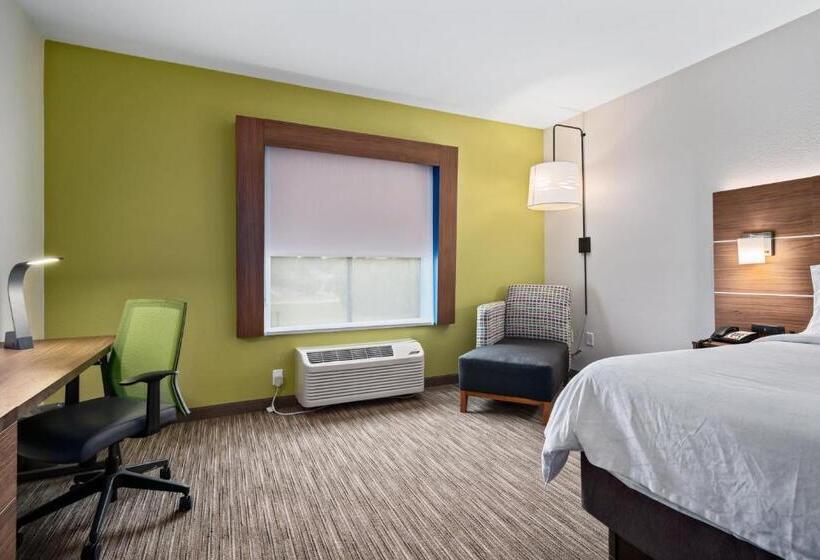 适合残疾人士使用的带超级大床的标准间, Holiday Inn Express Suites Van Buren Ft Smith Area, An Ihg