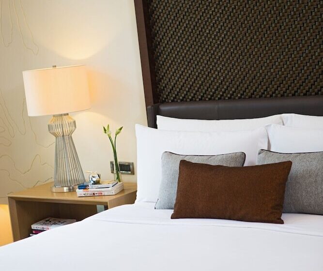 Семейный Номер Вид на Сад, Renaissance Sanya Haitang Bay Resort
