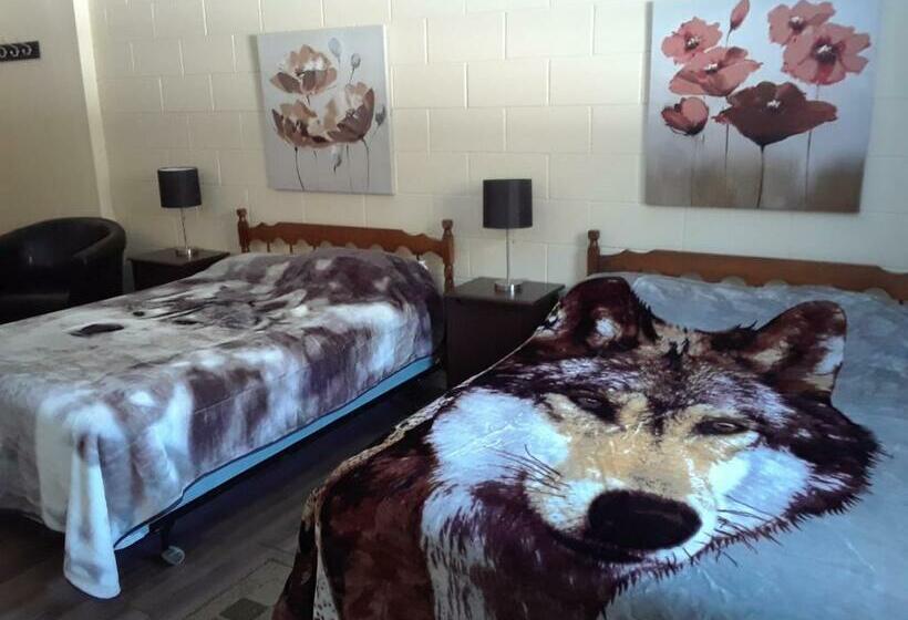Семейный Номер, Mountain View Motel
