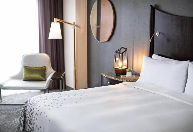 Standard Szoba King Size Bed, Renaissance Raleigh North Hills