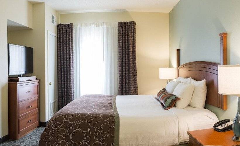 스위트 킹사이즈 침대, Staybridge Suites Fargo By Ihg