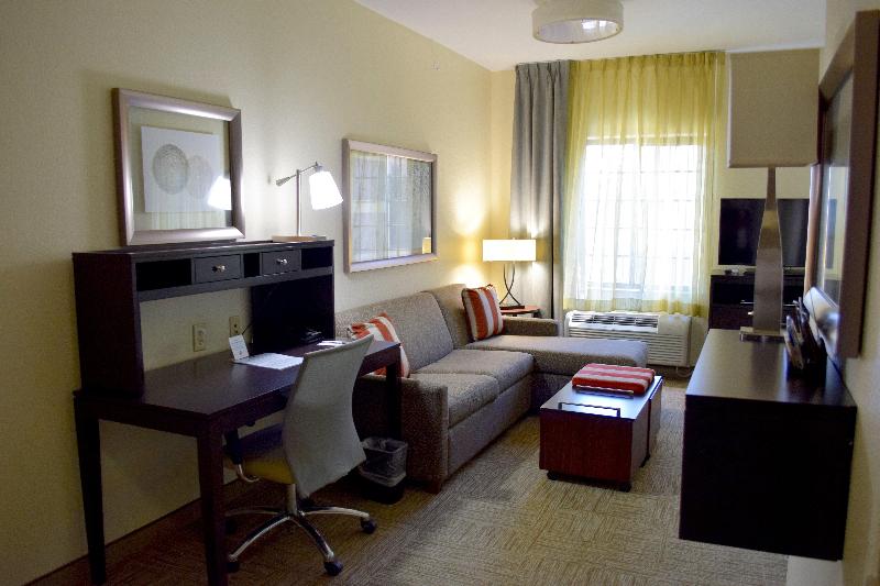 Люкс Кровать Кинг, Staybridge Suites Houston Stafford   Sugar Land, An Ihg