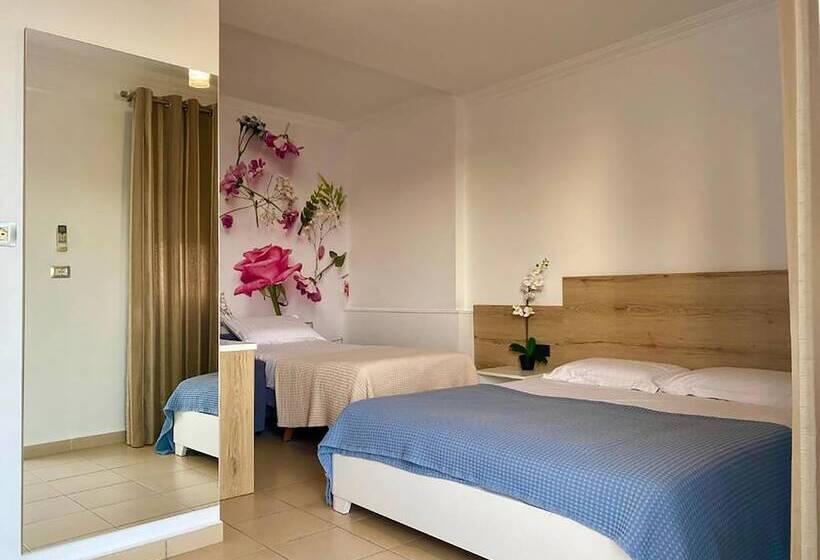 Standard Triple Room with Balcony, Nertili