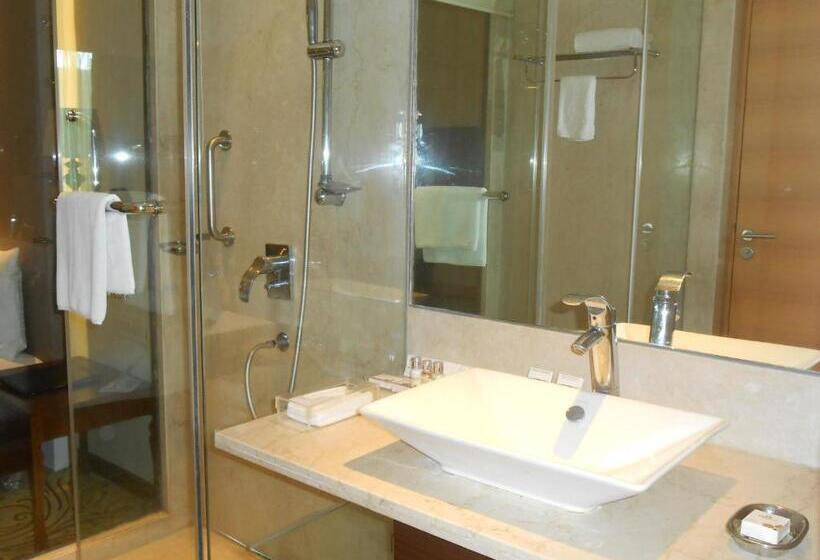 Номер Премиум, Pride Plaza Hotel, Kolkata