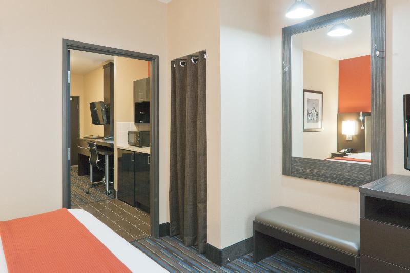 스위트 킹사이즈 침대, Holiday Inn Express Fulton, An Ihg