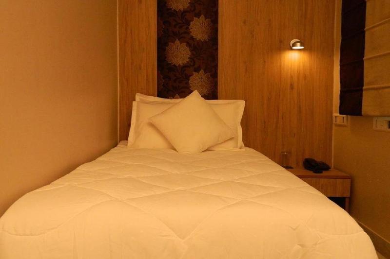장애인을 위한 킹사이즈 침대 스탠다드 룸, Holiday Inn Express Fulton, An Ihg