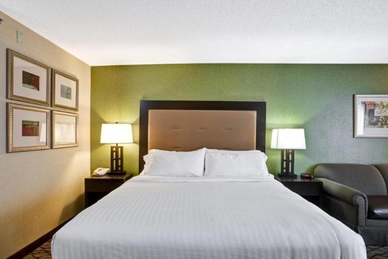 Стандартный Номер Кровать Кинг, Holiday Inn Express Hotel & Suites Christiansburg, An Ihg