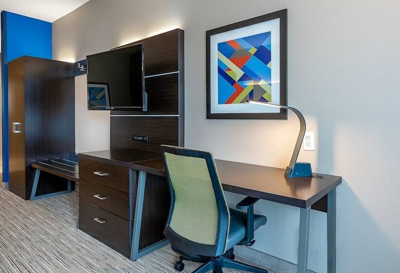 Люкс Адаптированный для Инвалидов, Holiday Inn Express Hotel & Suites Kilgore North, An Ihg