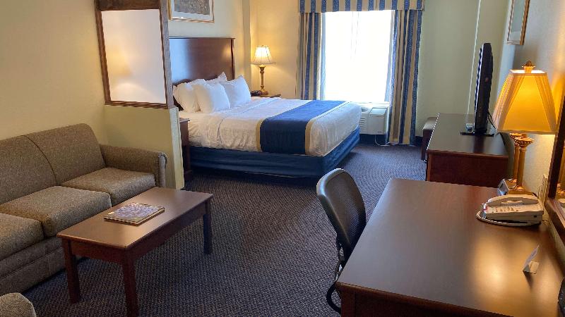 스위트 킹사이즈 침대, Best Western Plus Crossroads Inn & Suites