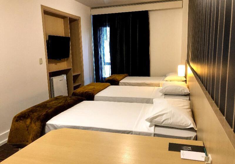 Люкс Кровать Кинг, Holiday Inn Express Conway, An Ihg
