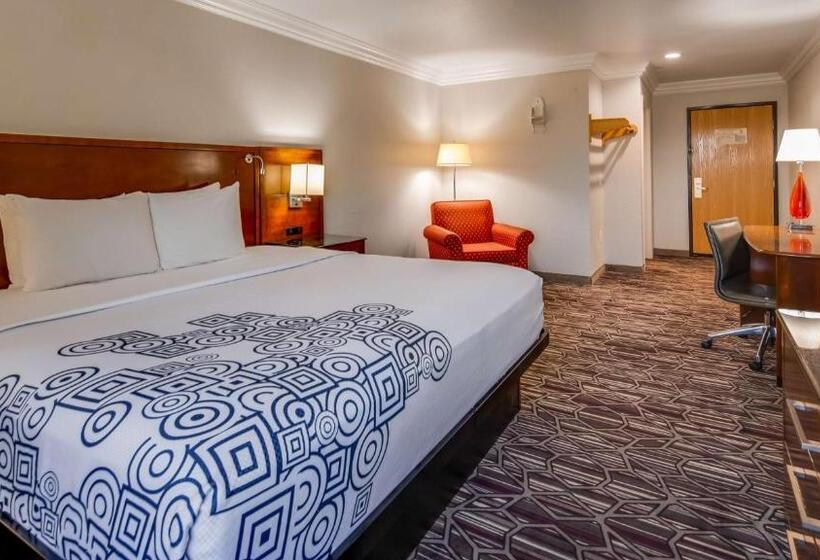 장애인을 위한 킹사이즈 침대 스탠다드 룸, Surestay Plus By Best Western Fort Worth Benbrook