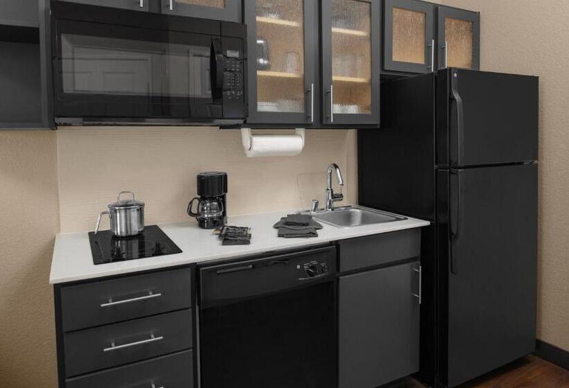 Студия Стандарт, Candlewood Suites Turlock, An Ihg