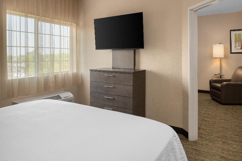 Люкс Кровать Кинг, Candlewood Suites Turlock, An Ihg