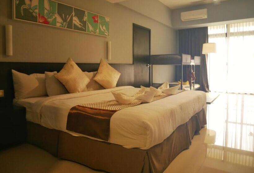 اتاق لوکس با بالکن, Genting View Resort