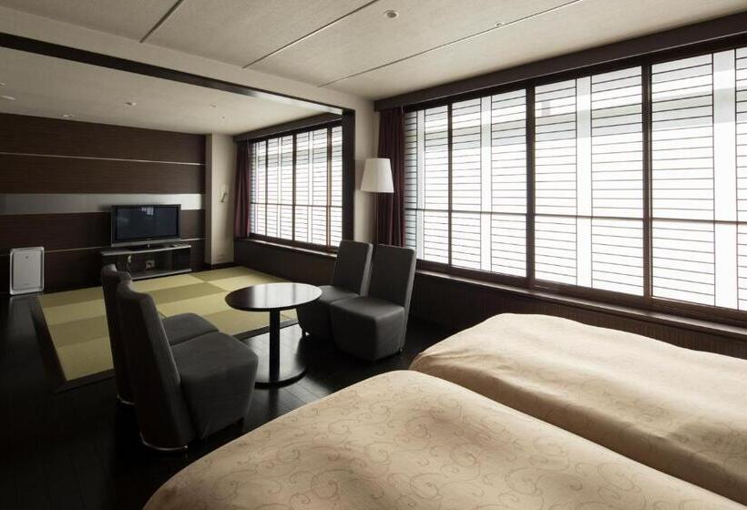 Номер Deluxe, Sapporo Kitahiroshima Classe