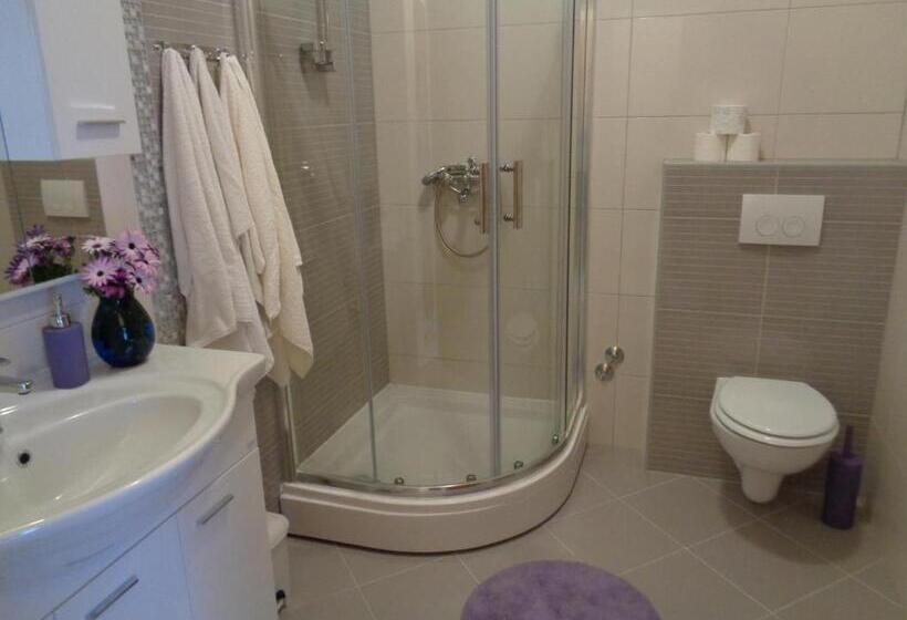 침실 2개 바다 전망 아파트, Hostel Villa Zorana