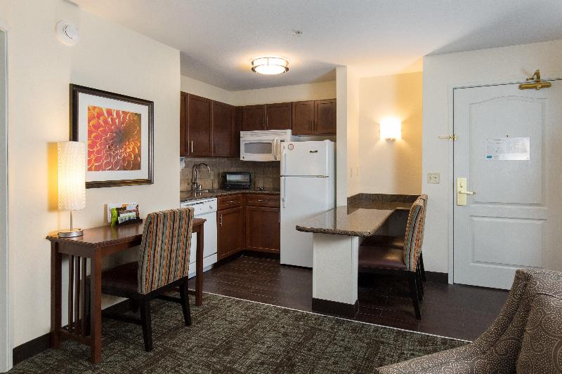 Люкс 2 Спальни, Staybridge Suites Toledo/maumee, An Ihg