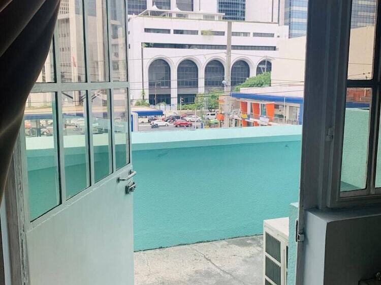 디럭스 룸, Jupiter Suites