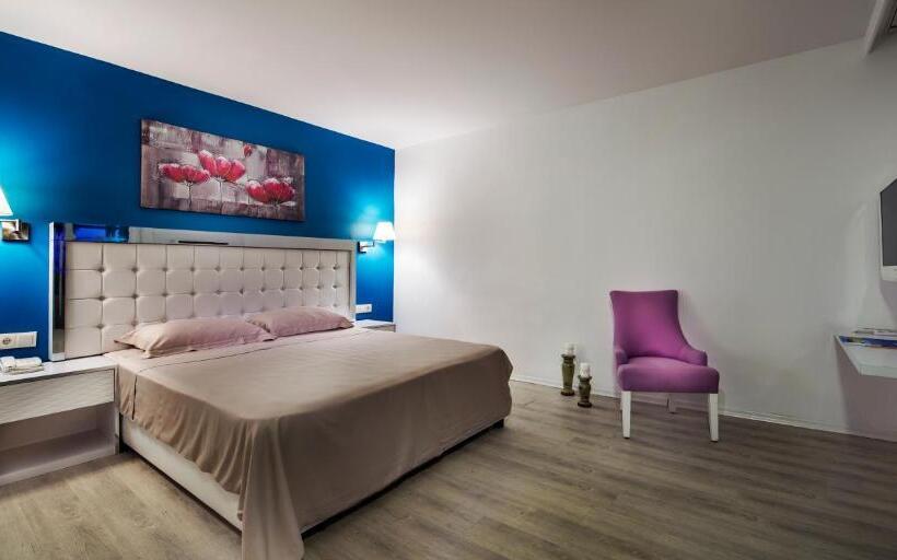 Люкс Вид на Море, Le Bleu Hotel & Resort Kusadasi