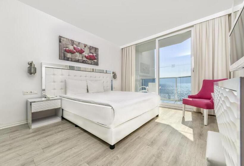 Номер Стандарт Вид на Море, Le Bleu Hotel & Resort Kusadasi
