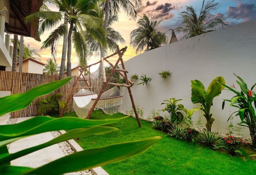 اتاق اجرایی با چشم‌انداز باغ, Sunsea Resort