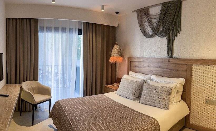Семейный Номер, Bodrum Beach Resort