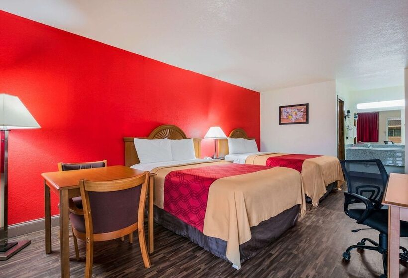 ２ダブルベッドのスタンダードルーム, Econo Lodge & Suites Brinkley