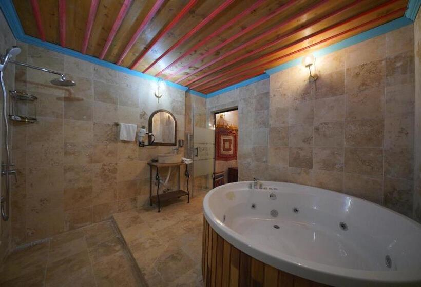 Suite m. Hydromassage, Travel Inn Cave