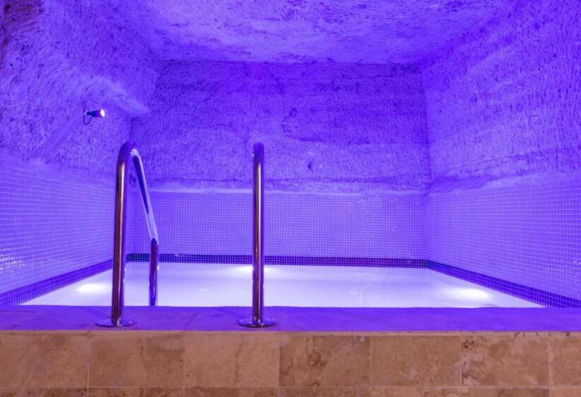 Suite King Size Seng, Travel Inn Cave