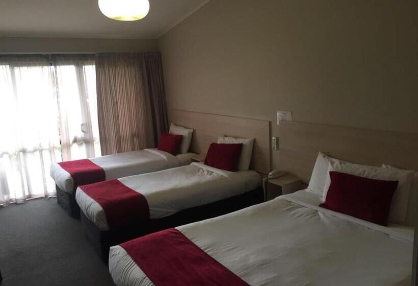 Семейный Номер, Auckland Airport Kiwi Motel