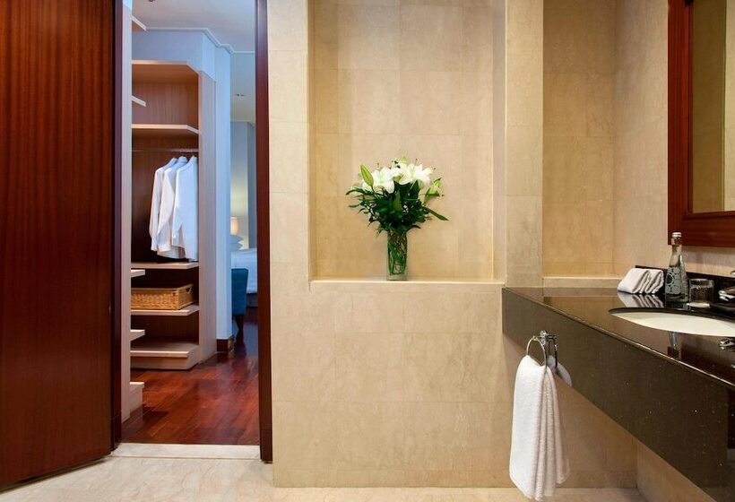 Апартаменты Ejecutiva 2 Спальни, The Mayflower, Jakarta Marriott Executive Apartments