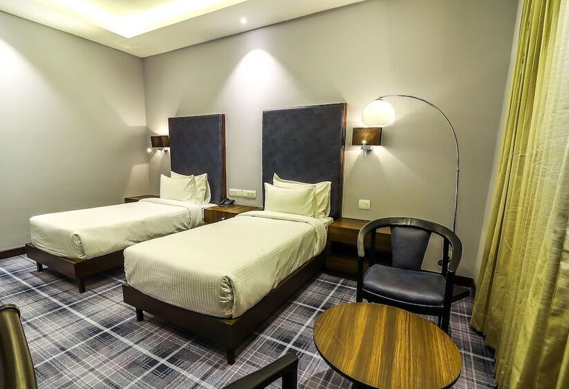 اتاق لوکس, Piccadily Raipur