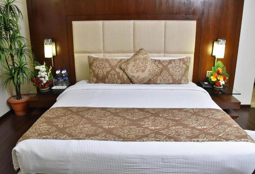 Президентский Люкс, Seasons  Rajkot