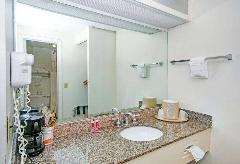 Люкс, Econo Lodge Inn And Suites   Pilot Mountain