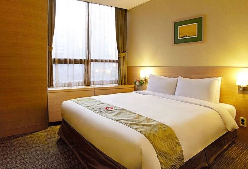 Номер Стандарт, Skypark Central Myeongdong
