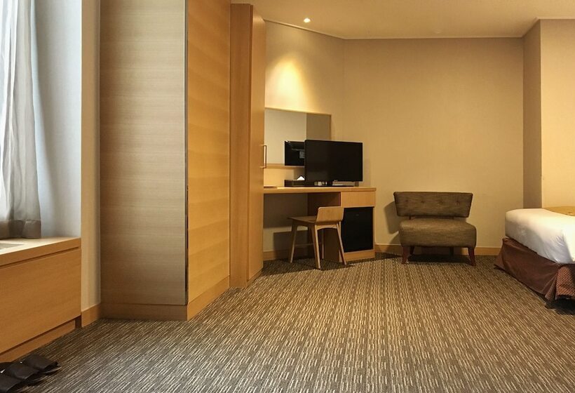 Семейный Номер, Skypark Central Myeongdong