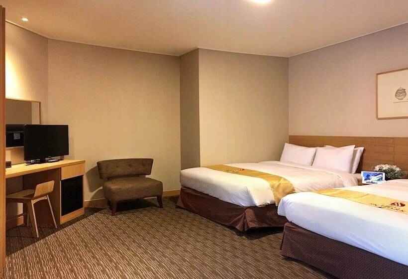 Семейный Номер, Skypark Central Myeongdong