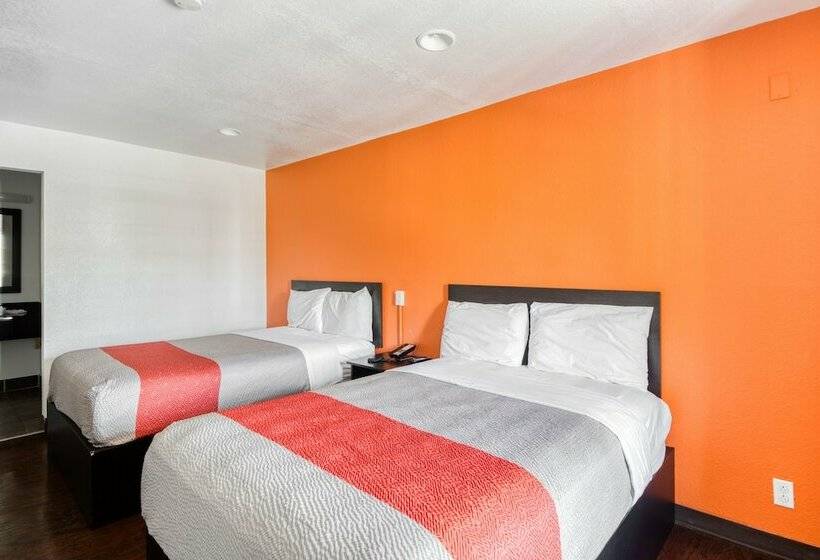 带2个双人床的标准工作室, OYO Hotel Baton Rouge East I-12