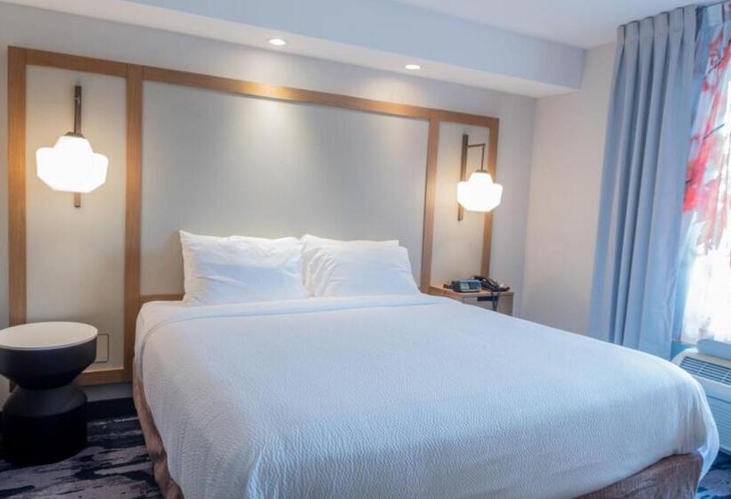 带大床的标准间, Fairfield Inn & Suites Denton