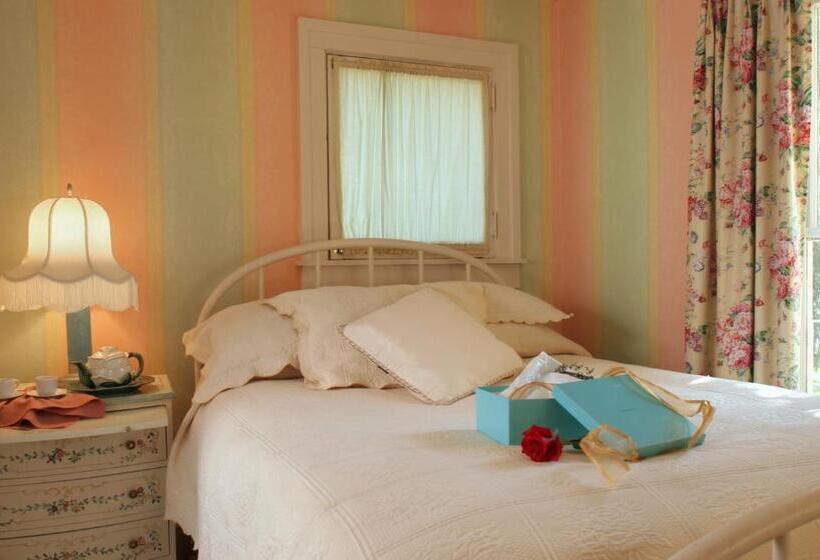 Номер Стандарт, Spencer Hotel & Spa Chautauqua