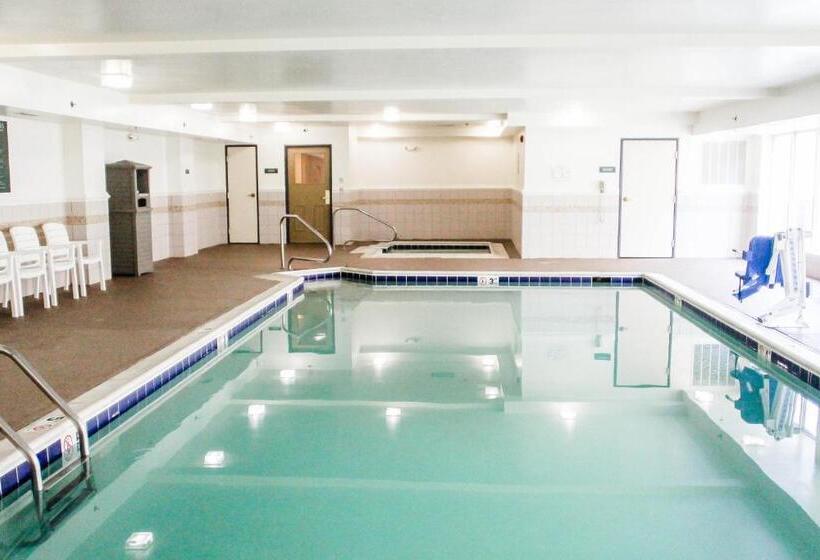 Люкс Кровать Кинг, Country Inn & Suites By Radisson, Chester, Va