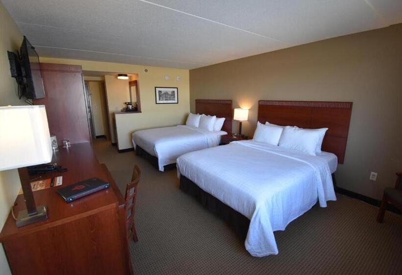 Номер Стандарт, Canad Inns Destination Center Grand Forks