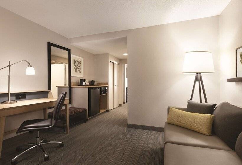 Люкс с гидромассажем, Country Inn & Suites By Radisson, Washington, D.c. East  Capitol Heights, Md
