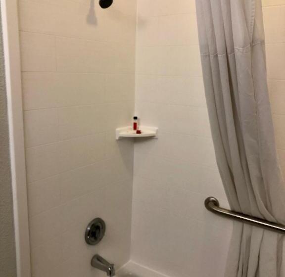 스탠다드 룸, Days Inn & Suites By Wyndham Lakeland