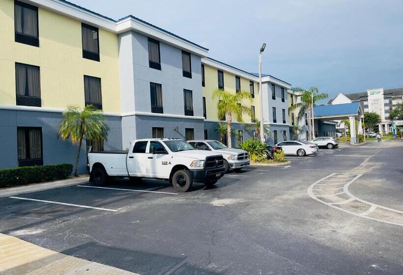 장애인을 위한 스위트, Days Inn & Suites By Wyndham Lakeland
