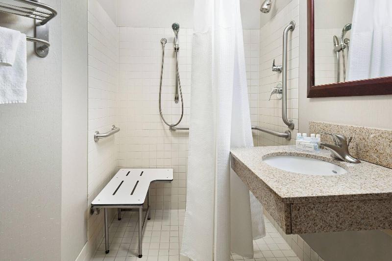 Люкс Кровать Кинг, Springhill Suites By Marriott Wheeling Triadelphia Area