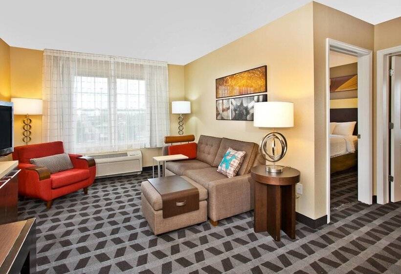 Люкс 2 Спальни, Towneplace Suites Republic Airport Long Island Farmingdale