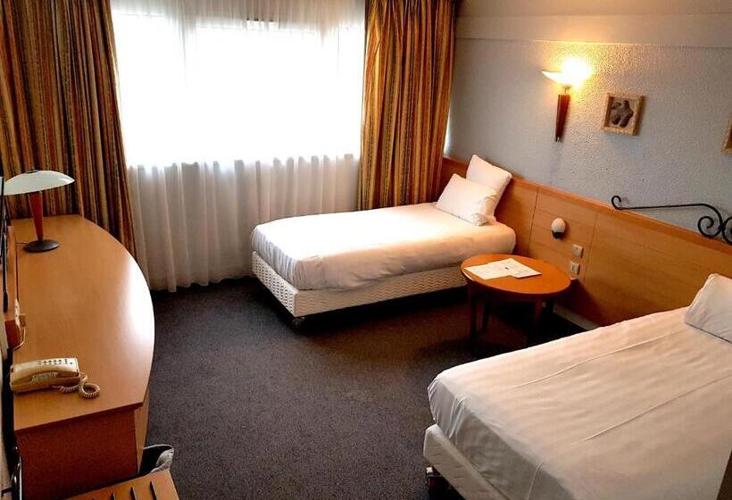 Трехместный Президентский, Kyriad Prestige Mulhouse Basel